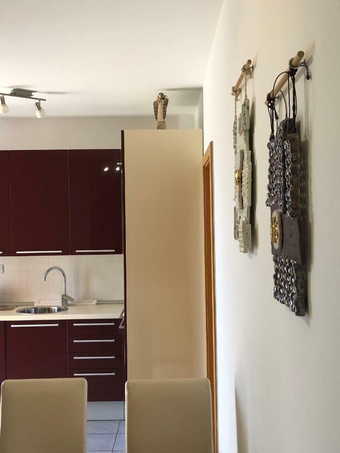 Apartman Snjezana Malinska Exteriör bild